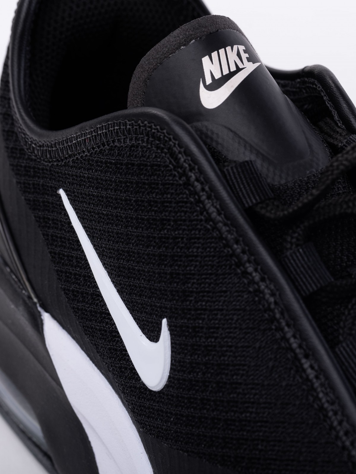 Nike Air Max Motion 2 - Sneakersy niskie