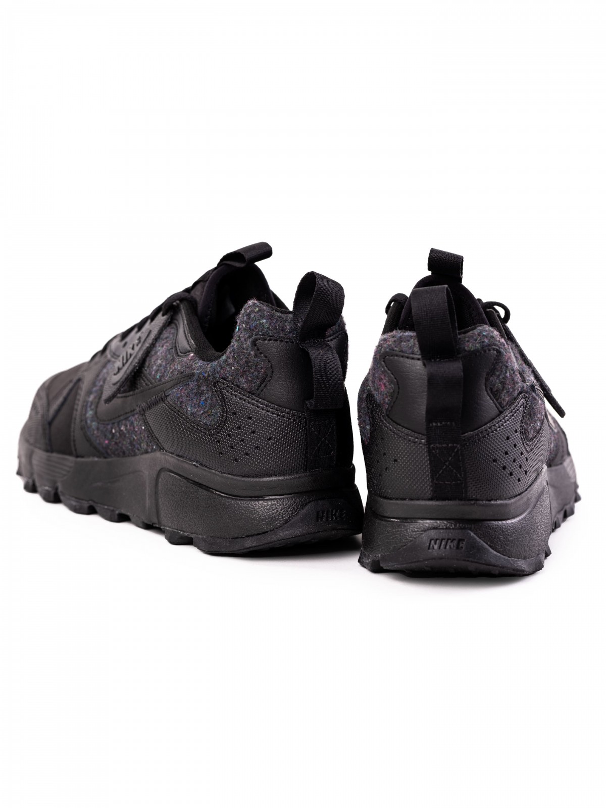 Nike Atsuma Trail - Sneakersy niskie