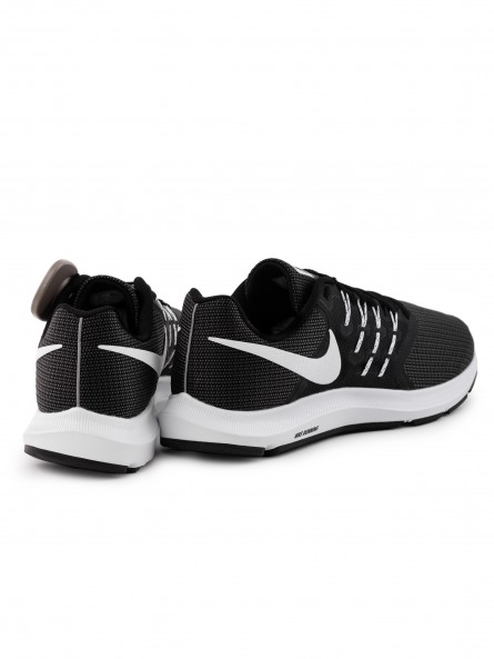 Nike Run Swift - Sneakersy niskie